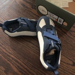 Boys Merrell Relay Drive Z-Rap size 13